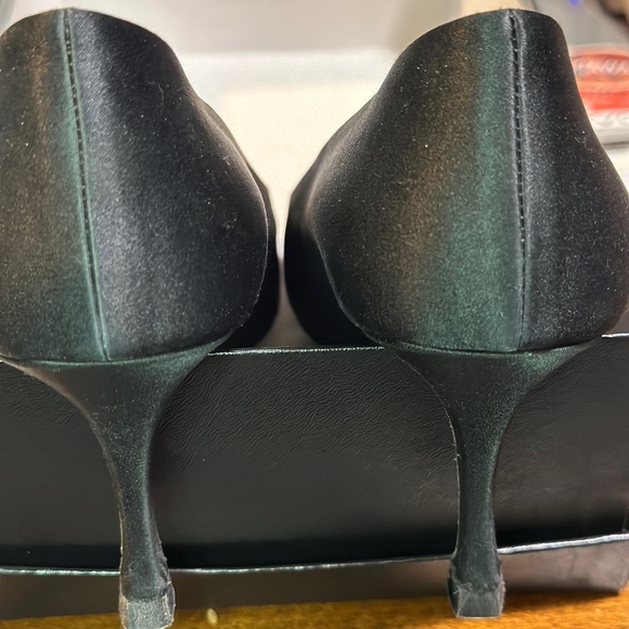 Chanel CLASSIC Pump BLACK HEELS rhinestone CAMELIA on toe US 6 UK36 box included - Picture 9 of 12